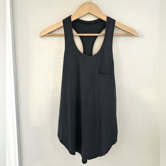 Lululemon Yogi Loose Fit Front Pocket Athletic Racer Tank / Heathered Black Sz 2 - Picture 8 of 12
